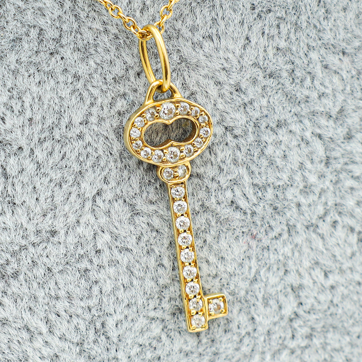 Tiffany & Co. 18K Yellow Gold Mini Vintage Oval Key Diamond Necklace-Tiffany & Co-THE CLOSET