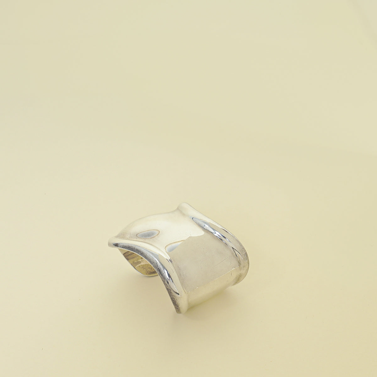 Tiffany & Co. Silver Elsa Peretti Bone Cuff Small Model Right Hand