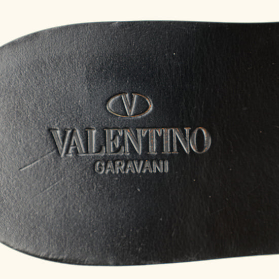 Valentino Black VLogo Slides 37