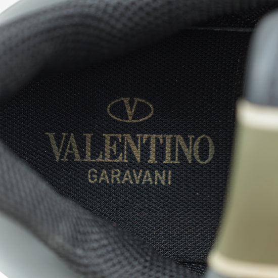 Load image into Gallery viewer, Valentino Bicolor Camouflage Rockrunner Sneaker 40
