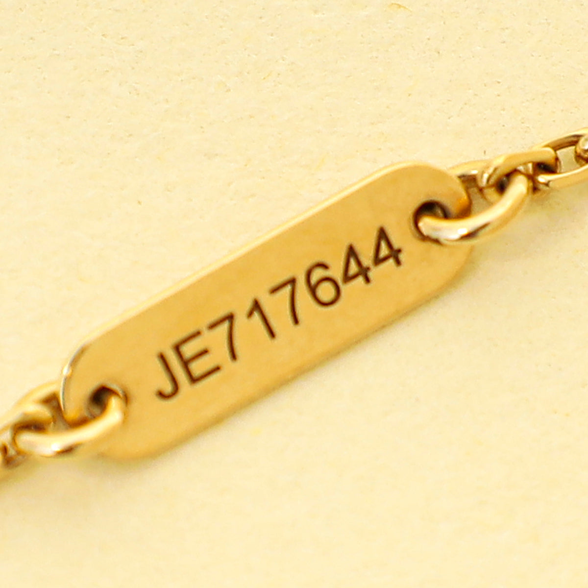 Van Cleef & Arpels 18K Yellow Gold Malachite Vintage Alhambra Pendant Necklace