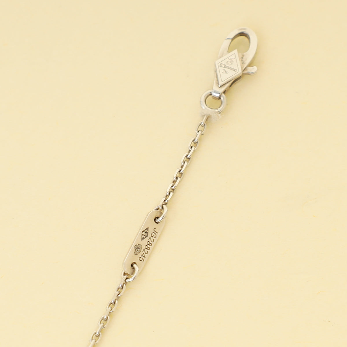 Van Cleef & Arpels Sweet Alhambra Diamond pendant Necklace