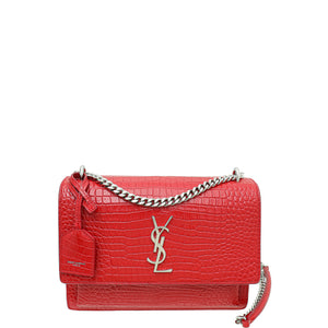 YSL حقيبة متوسطة الحجم منقوشة بنقشة التمساح الأحمر