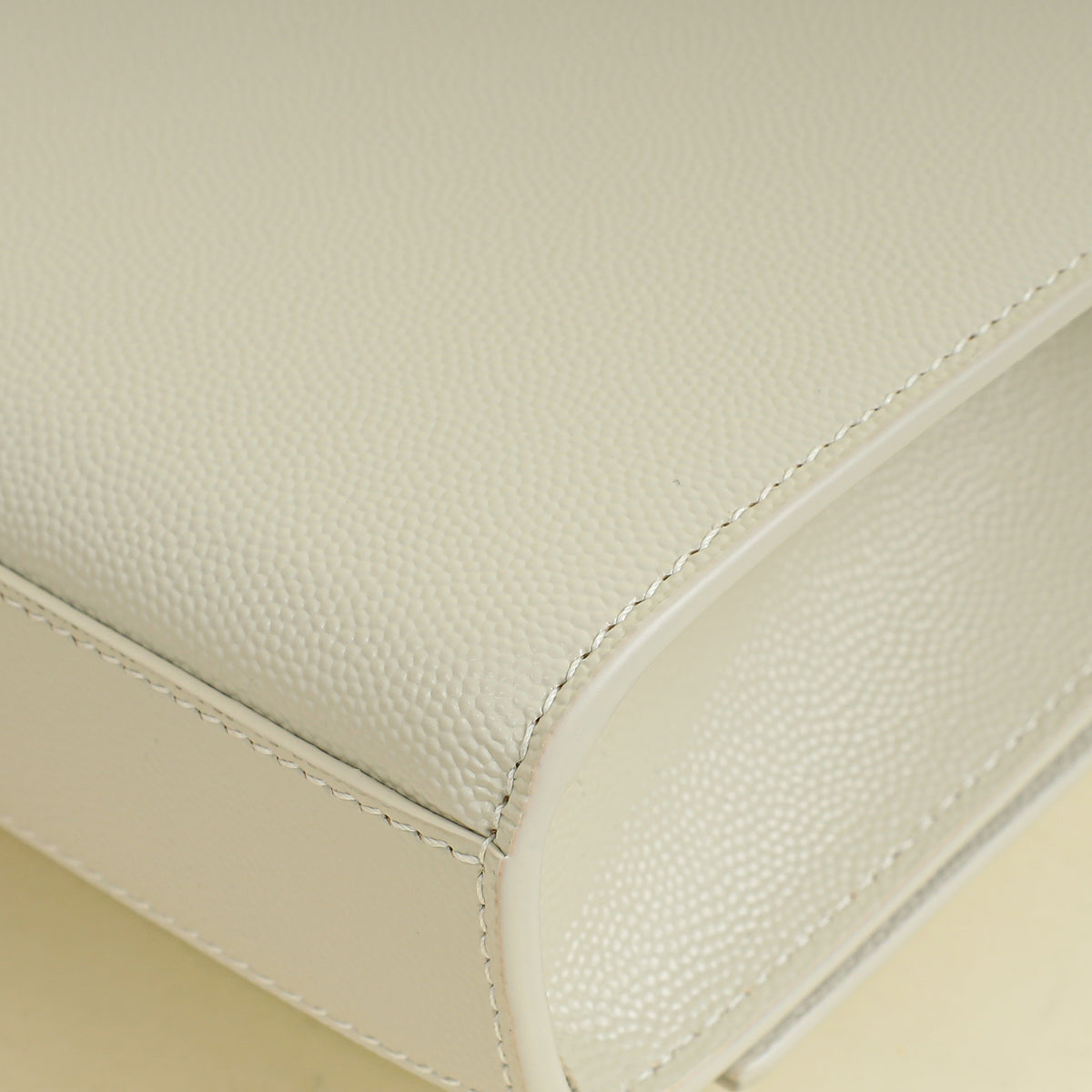 YSL Vintage Blanc Kate Tassel Medium Shoulder Bag