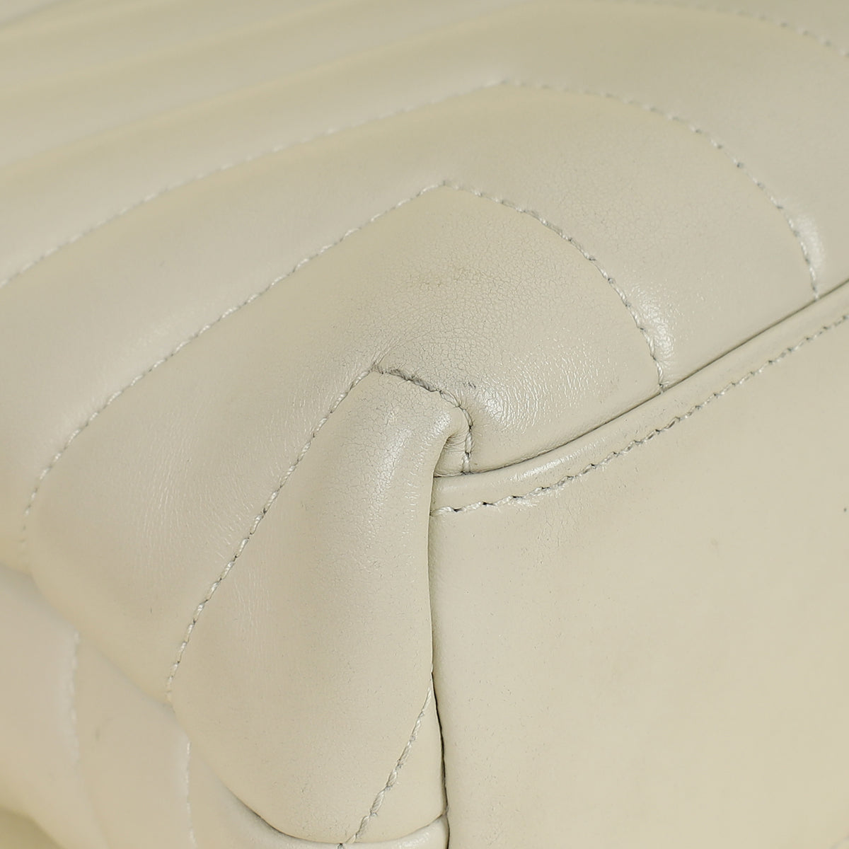 YSL Vintage Blanc Loulou Small Shoulder Bag