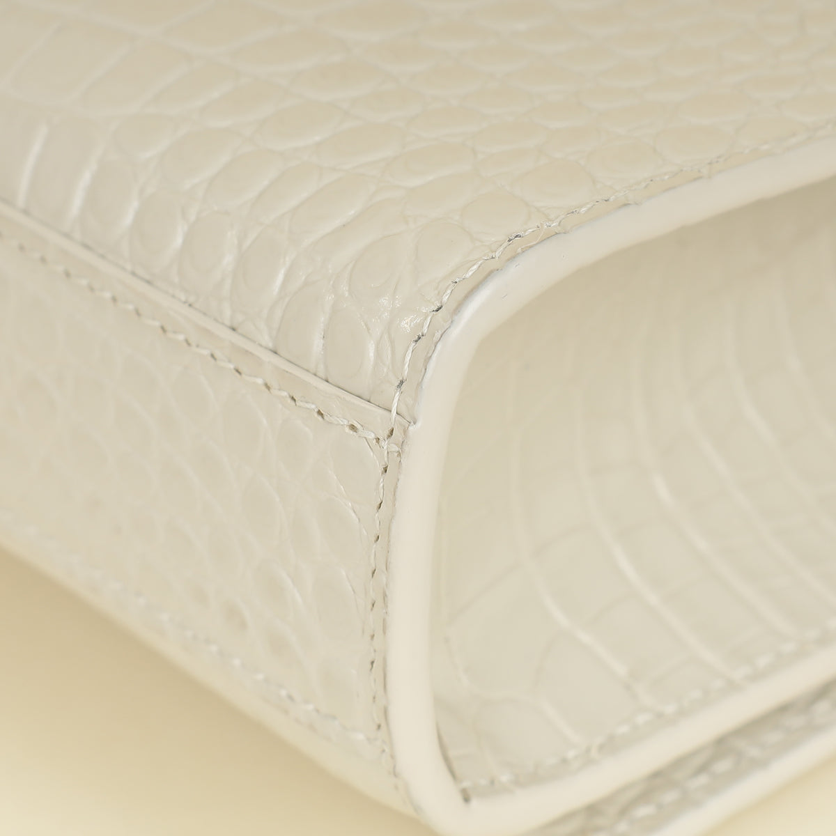 YSL Blanc Vintage Kate Tassel Croc Embossed Medium Shoulder Bag-YSL-THE CLOSET