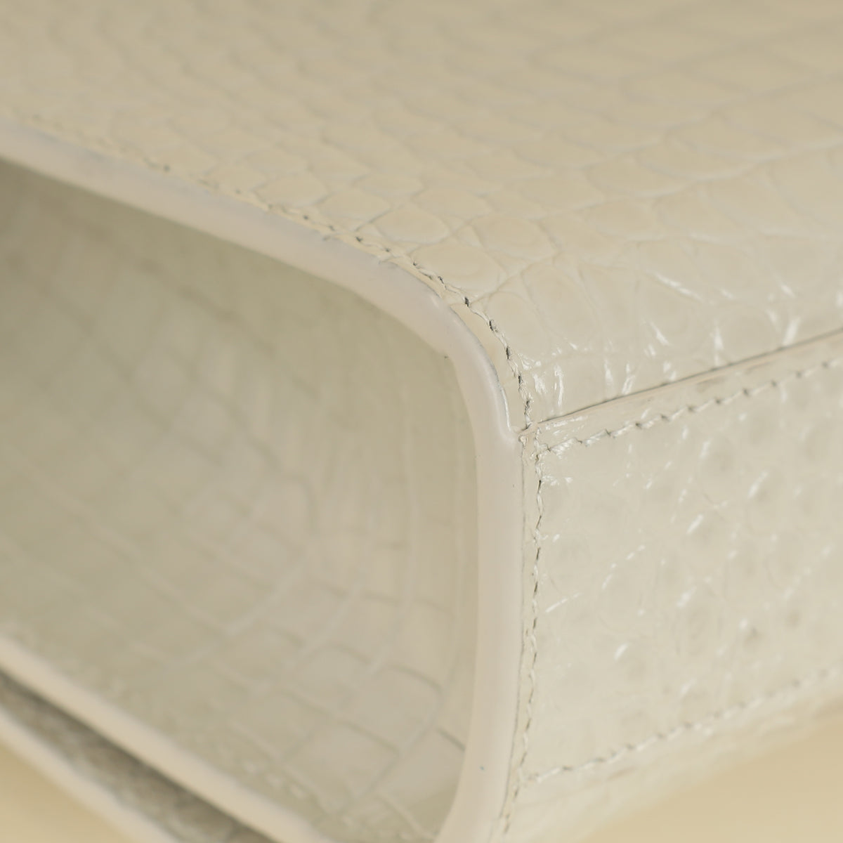 YSL Blanc Vintage Kate Tassel Croc Embossed Medium Shoulder Bag-YSL-THE CLOSET