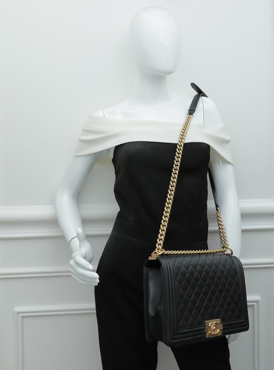 Chanel Black Le Boy New Medium Flap Bag – The Closet