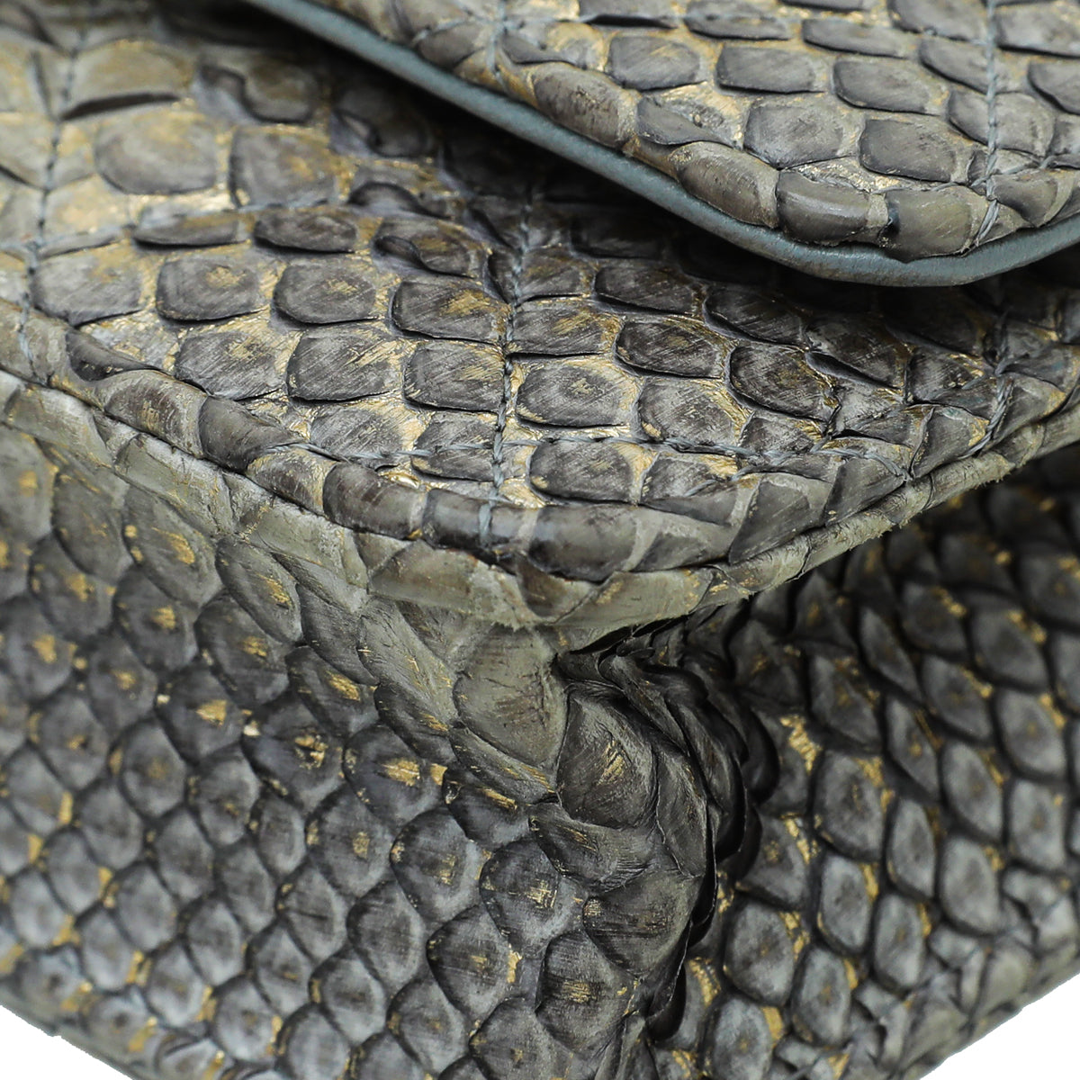 Chanel Metallic Bicolor Python CC Classic Wallet On Chain – THE CLOSET