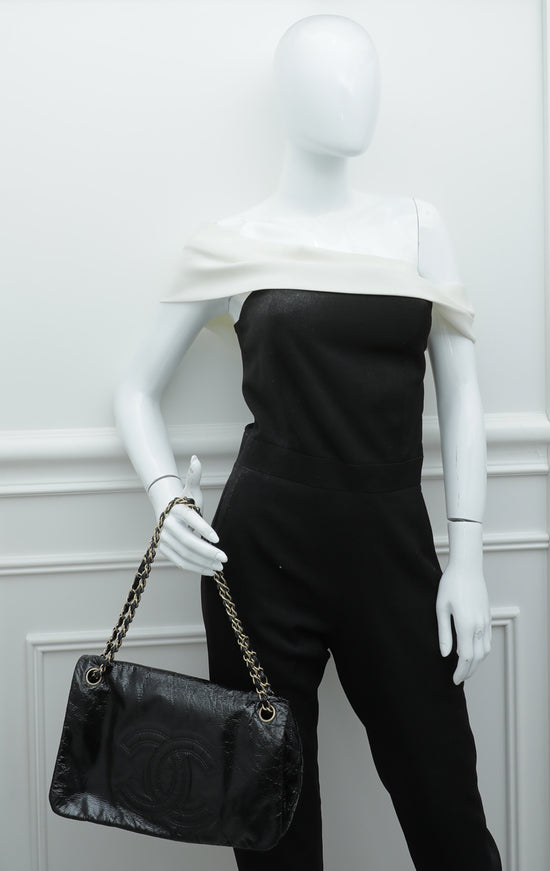 Chanel Black Vinyl Rock & Chain Medium Flap Bag – The Closet