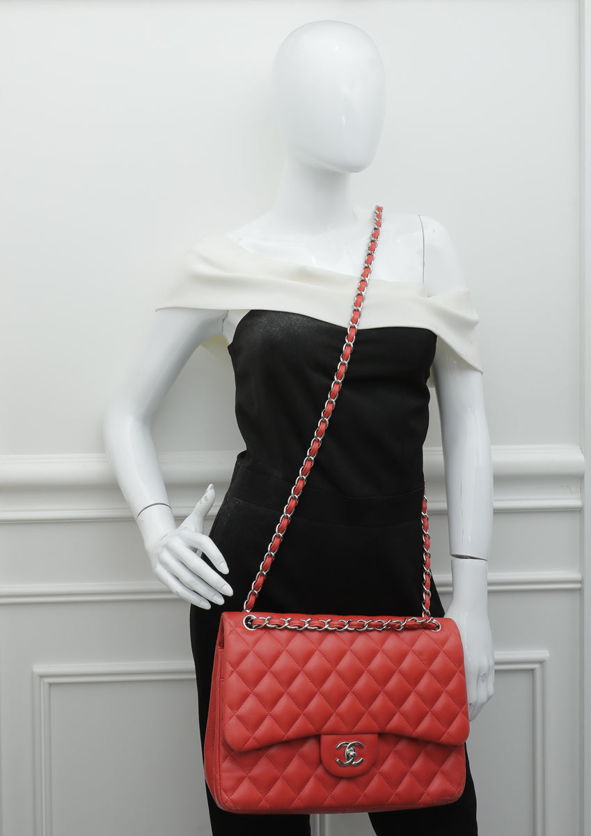 Chanel Red Quilted Glazed Soft Quilted Caviar Maxi Classic Double
