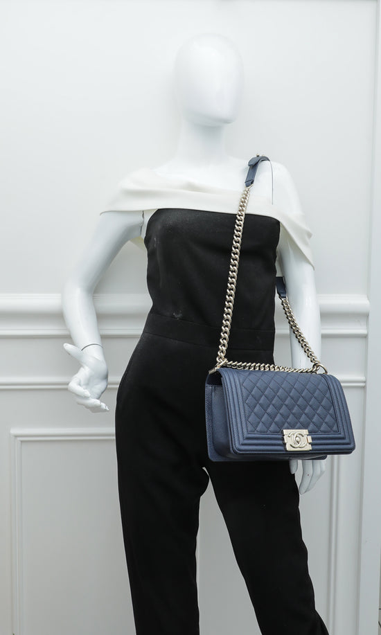 Chanel Navy Blue Le Boy Medium Bag – The Closet