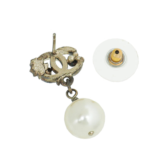Chanel White CC Pearl Drop Leaf Earrings – The Closet