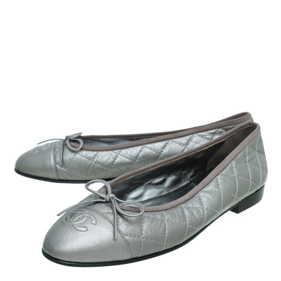 Chanel Metallic Grey Sequins and Leather CC Cap Toe Bow Ballet