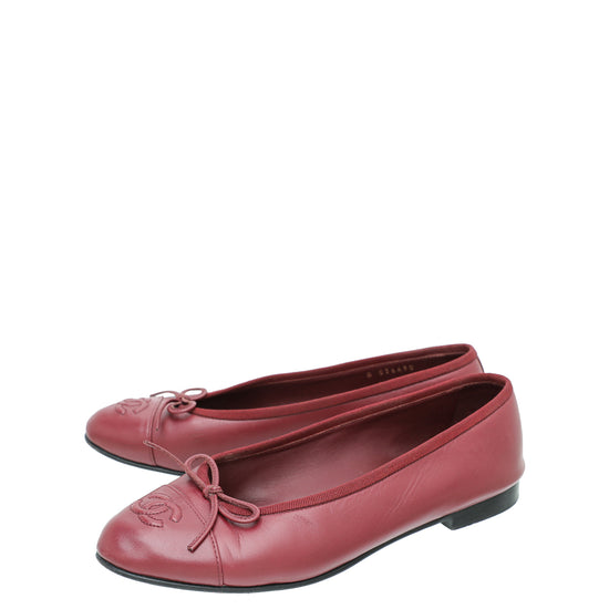 Chanel Burgundy CC Cap Toe Flat Ballerina 37.5 – THE CLOSET