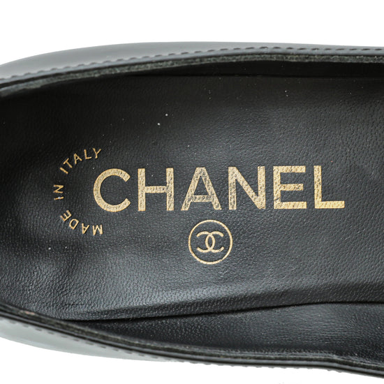 Chanel Black CC Charm Chain Pump 37