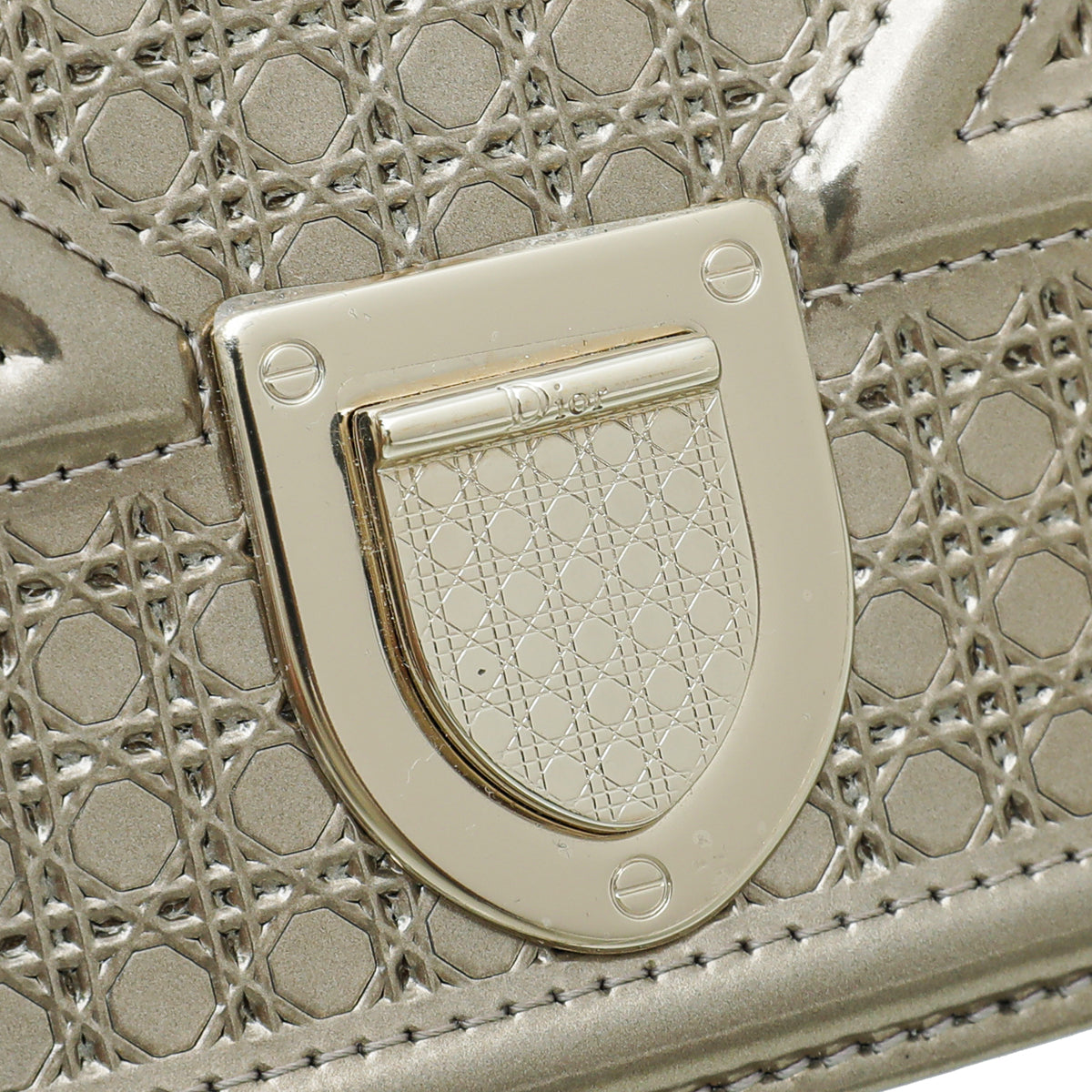 Christian Dior Champaign Diorama Microcannage Wallet On Chain