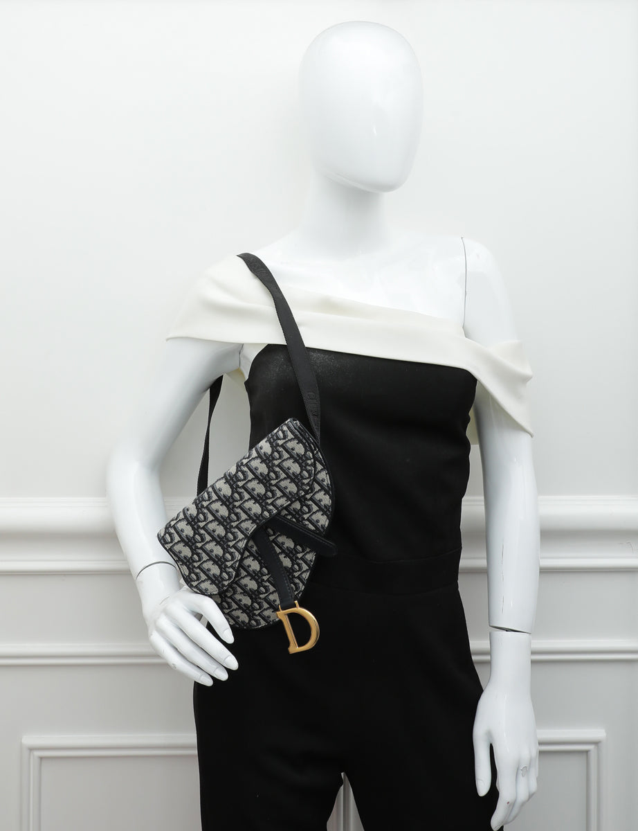 Load image into Gallery viewer, Christian Dior Bicolor Oblique Saddle Belt Bag
