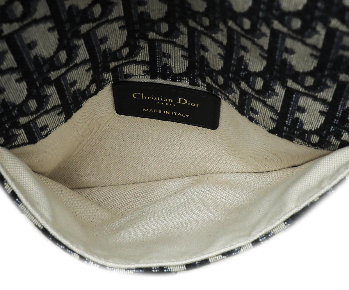 Load image into Gallery viewer, Christian Dior Bicolor Oblique Saddle Belt Bag
