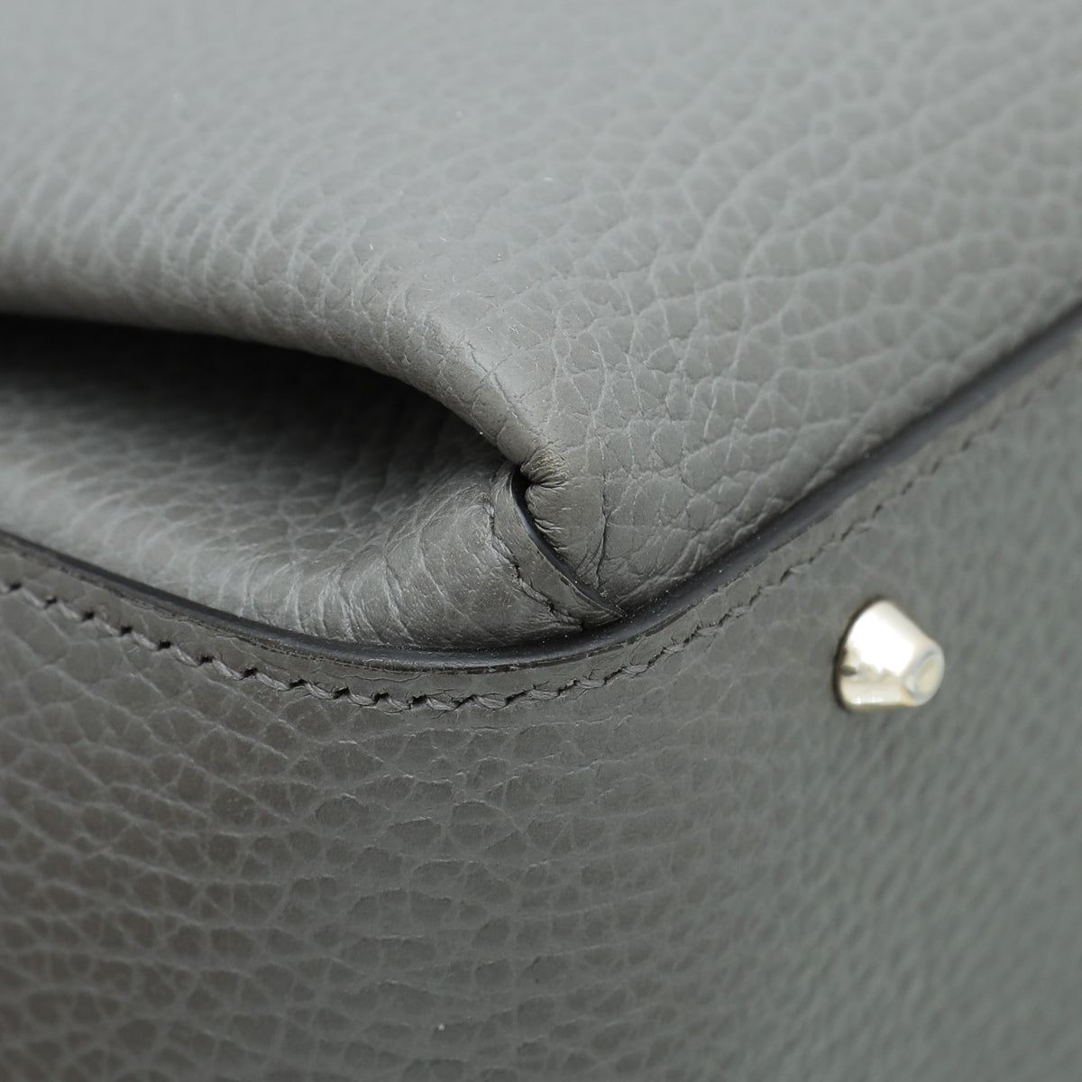 Interlocking Handle Gucci Grey G Interlocking Top Handle Medium Bag – THE CLOSET