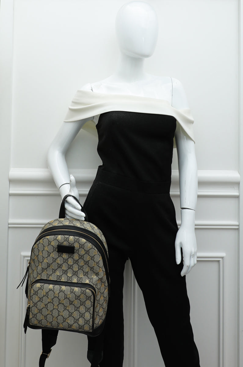 gucci mini backpack bee Gucci Bicolor GG Supreme Bees Small Backpack Bag