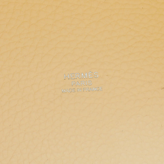 Hermès Picotin Lock 18 Rouge Vif Ostrich Tote Gold Hardware