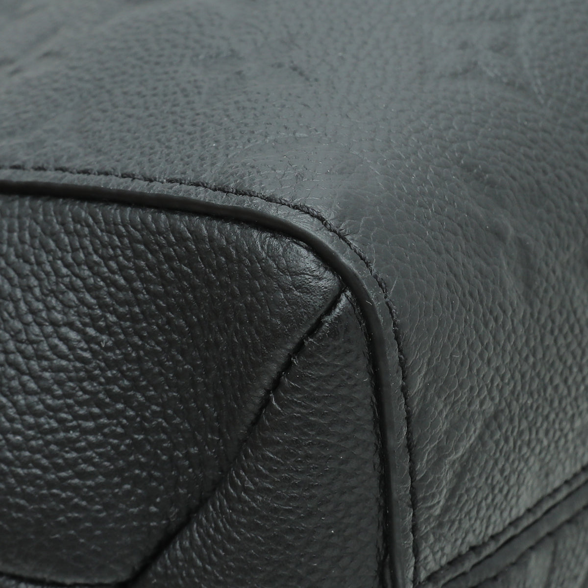 LOUIS VUITTON Vavin PM Monogram Empreinte Leather Shoulder Bag Black 