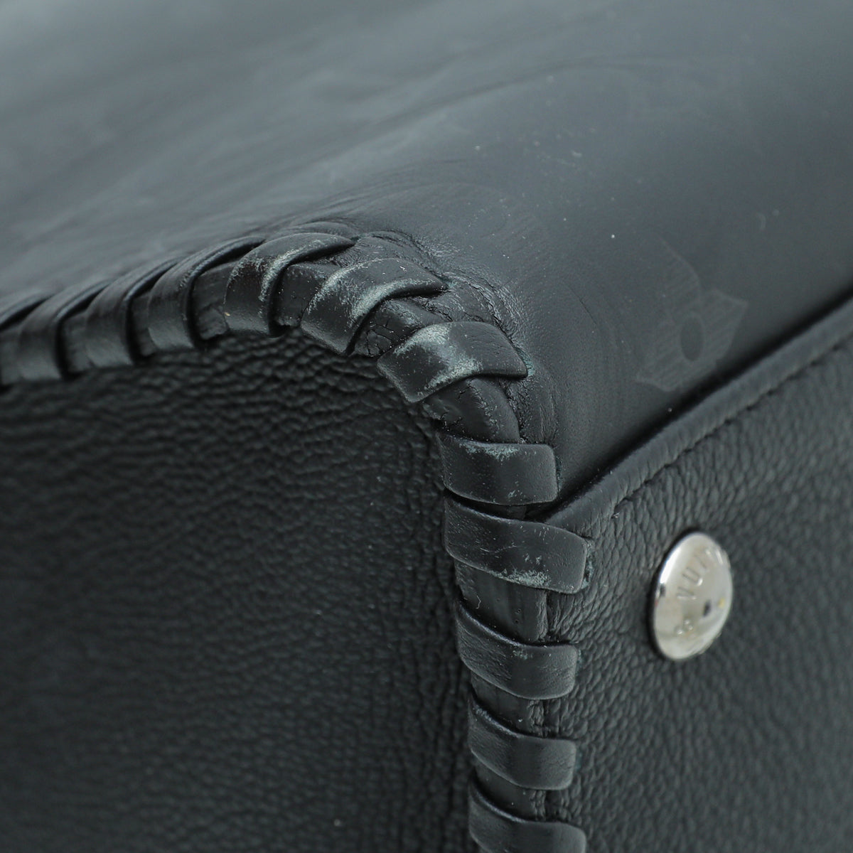 Louis Vuitton Monogram Cuir Plume Very Zipped (SHG-nsmw9l) – LuxeDH