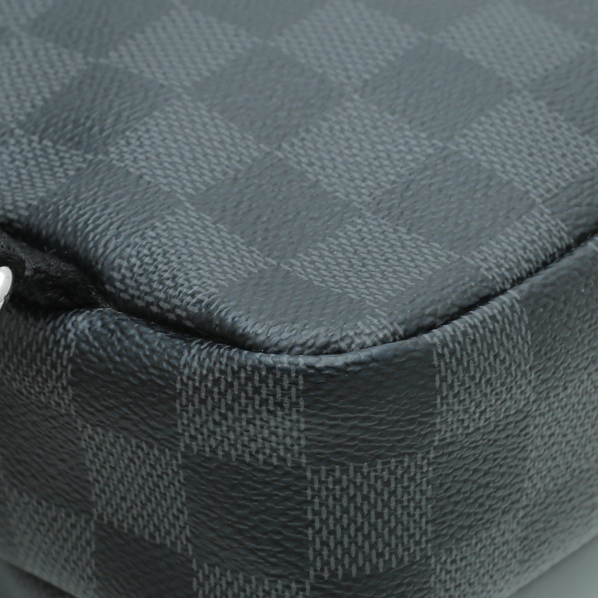 Louis Vuitton Graphique Avuenue Sling Bag