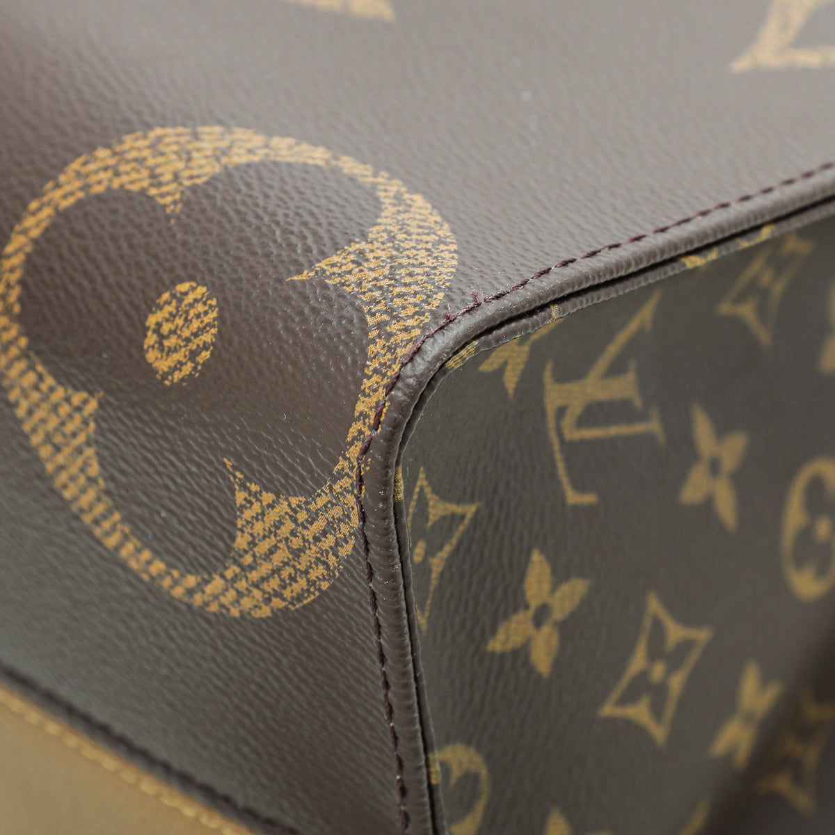 Monogram Reverse Louis Vuitton Monogram Reverse Giant Onthego MM Bag – THE CLOSET