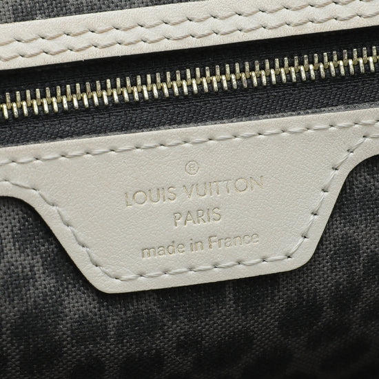 Louis Vuitton Creme Monogram Giant Wild At Heart Neverfull MM Ltd