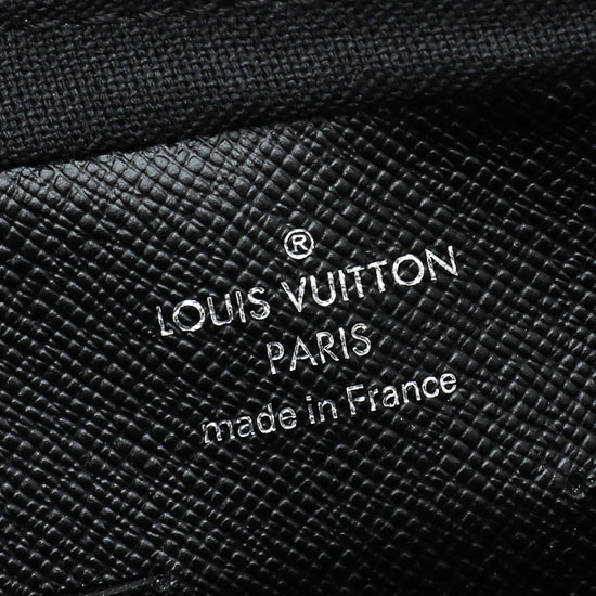 Louis Vuitton Black Taiga Ardoise Pavel Clutch