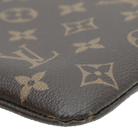 Louis Vuitton Daily Pouch Wristlet - 2 For Sale on 1stDibs