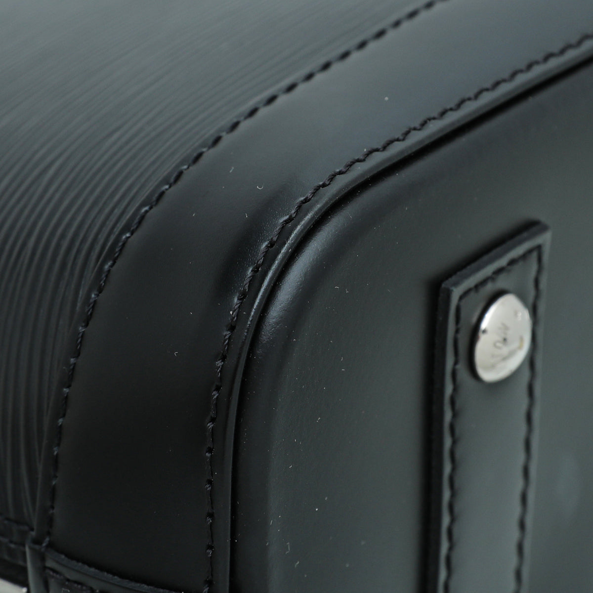 Louis Vuitton Navy Epi Leather Alma BB w/ Strap