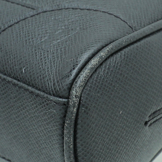 Louis Vuitton Black Taiga Leather Odessa Laptop Bag ref.371147 - Joli Closet