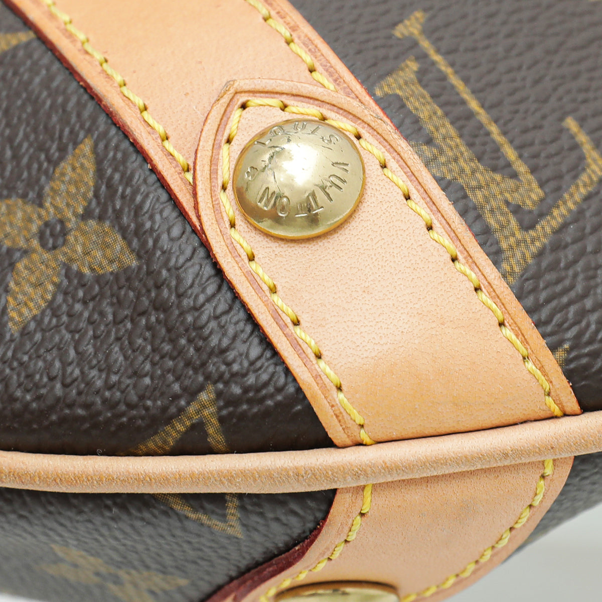 Leonor handbag Louis Vuitton Brown in Synthetic - 36032886