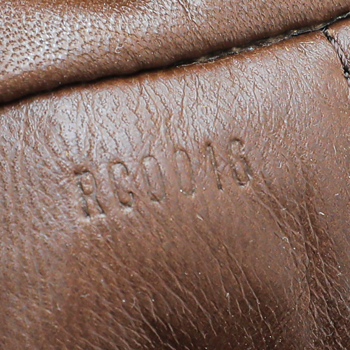 Louis Vuitton - Onatah GM Mahina Leather Ivory
