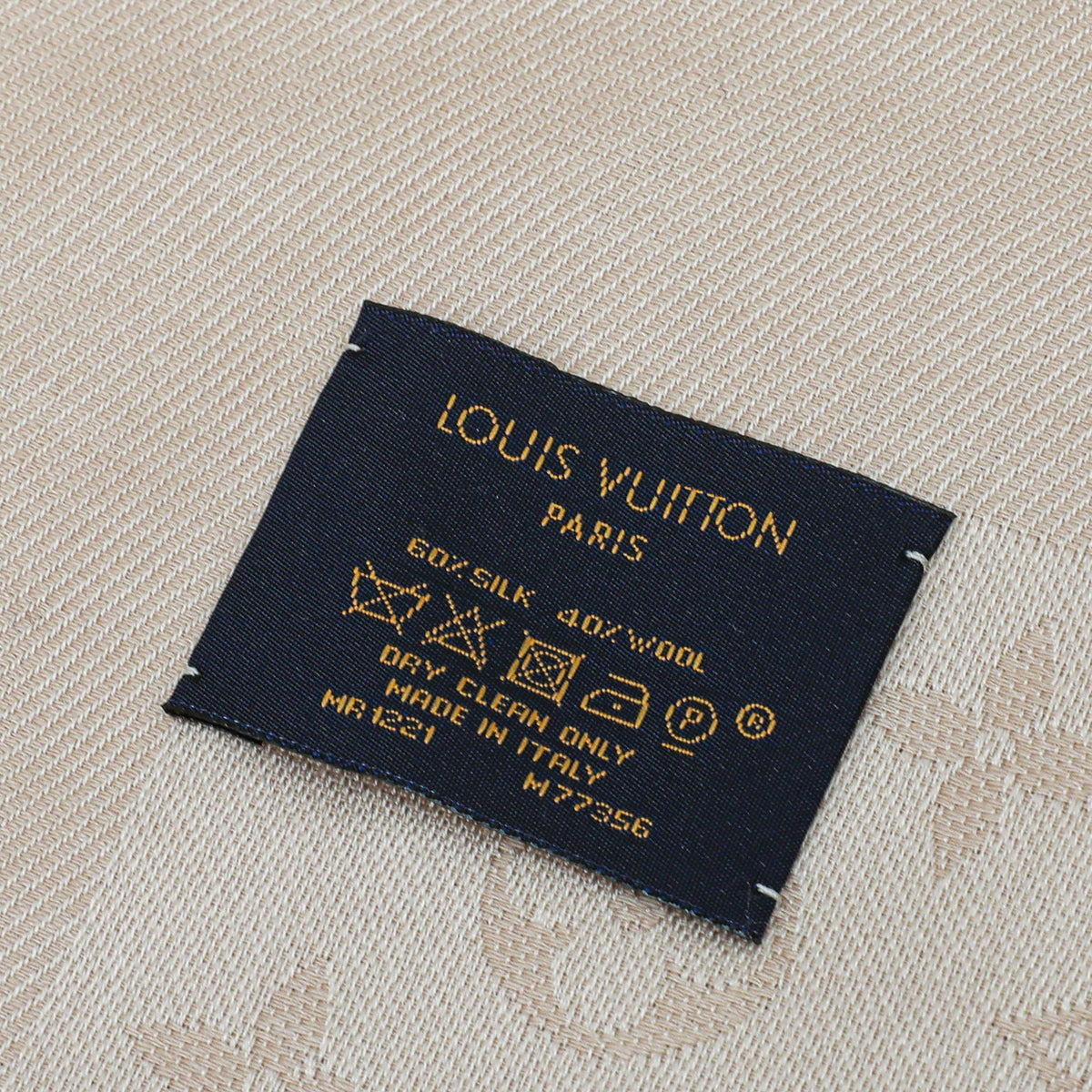 Louis Vuitton Ecru Classique Monogram Shawl