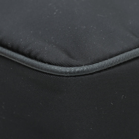 Prada Black Nylon Tote Bag Leather Patent leather Cloth ref.138175 - Joli  Closet