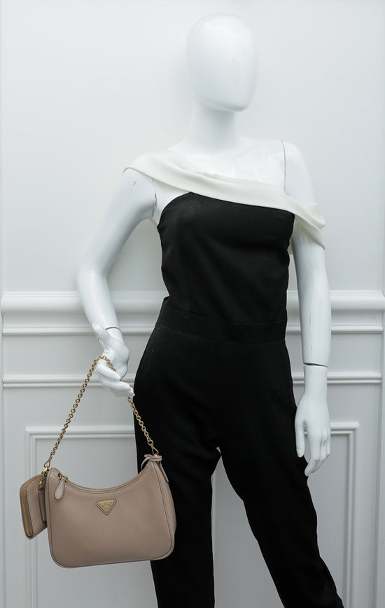 Prada Re-Edition 2005 Shoulder Bag Nylon Cameo Beige in Nylon