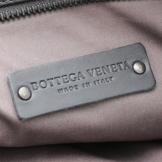 thecloset.uae - Bottega Veneta Asphalt Intrecciato Nappa Messenger Crossbody Bag | The Closet