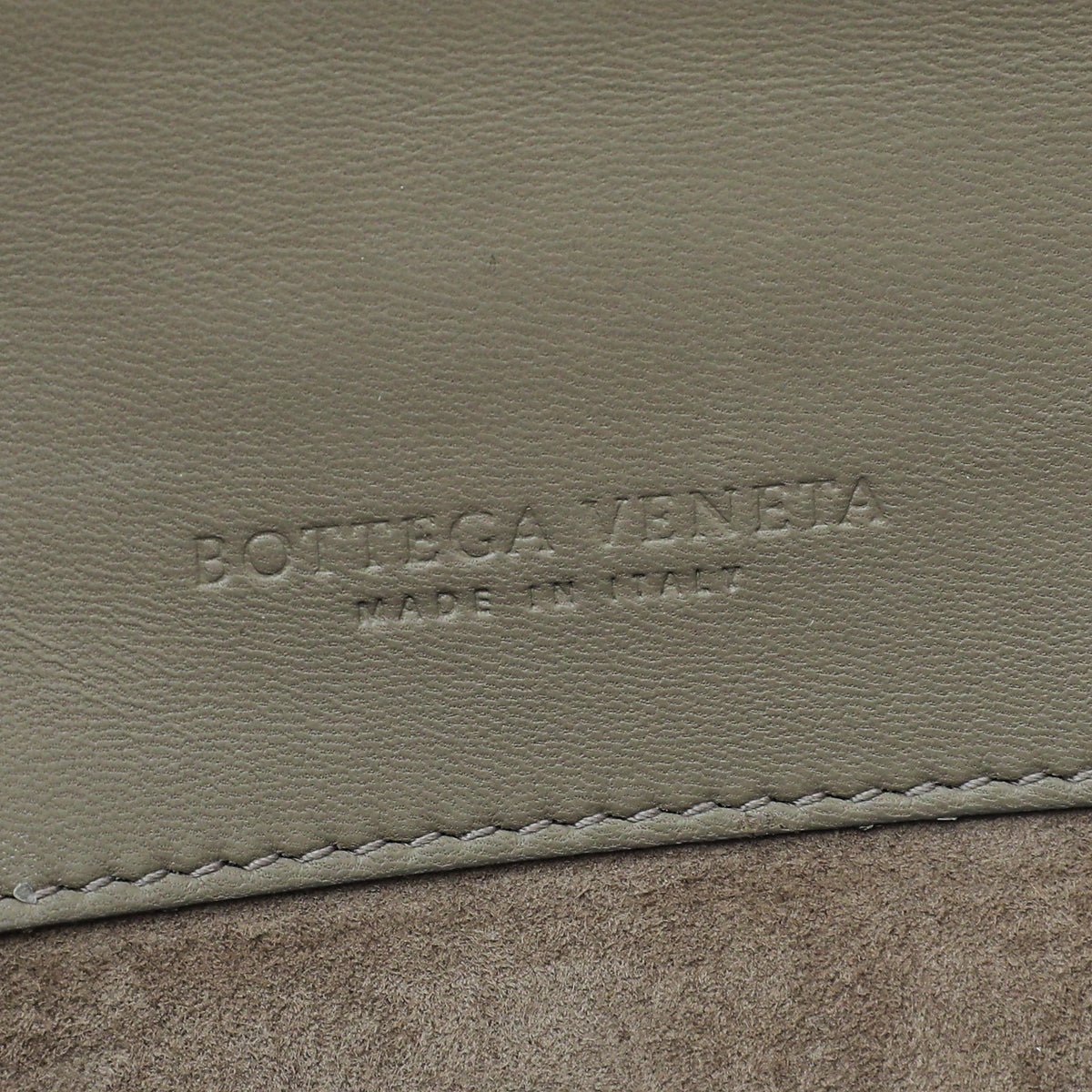 Bottega Veneta - Bottega Veneta Bicolor Mist Intrecciato Club Stitch Olimpia Knot Clutch | The Closet