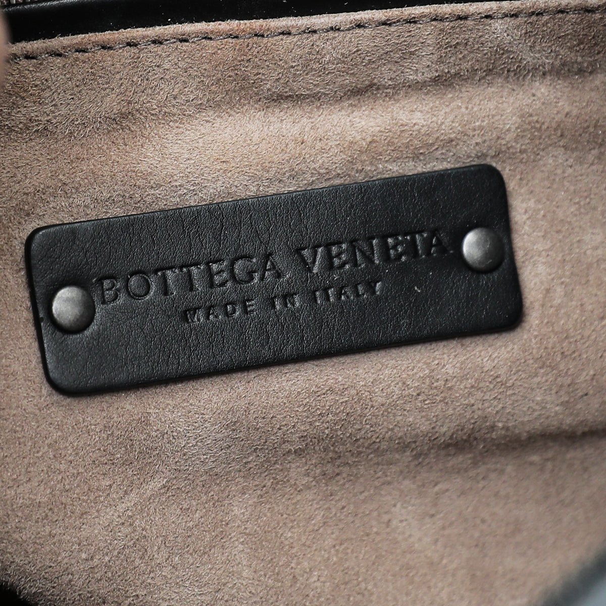 Bottega Veneta - Bottega Veneta Black Intrecciato Veneta Hobo Medium Bag | The Closet