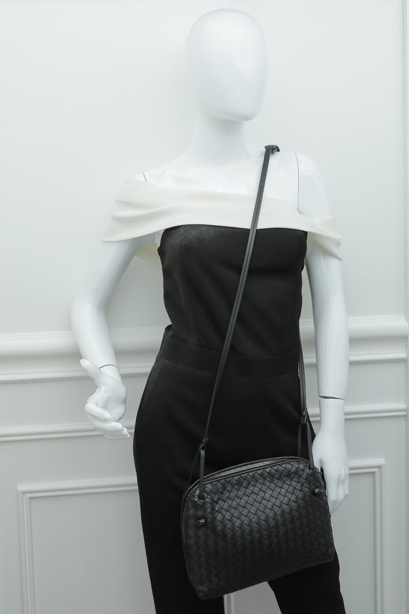 Bottega Veneta Black Intrecciato Nodini Crossbody Bag – The Closet