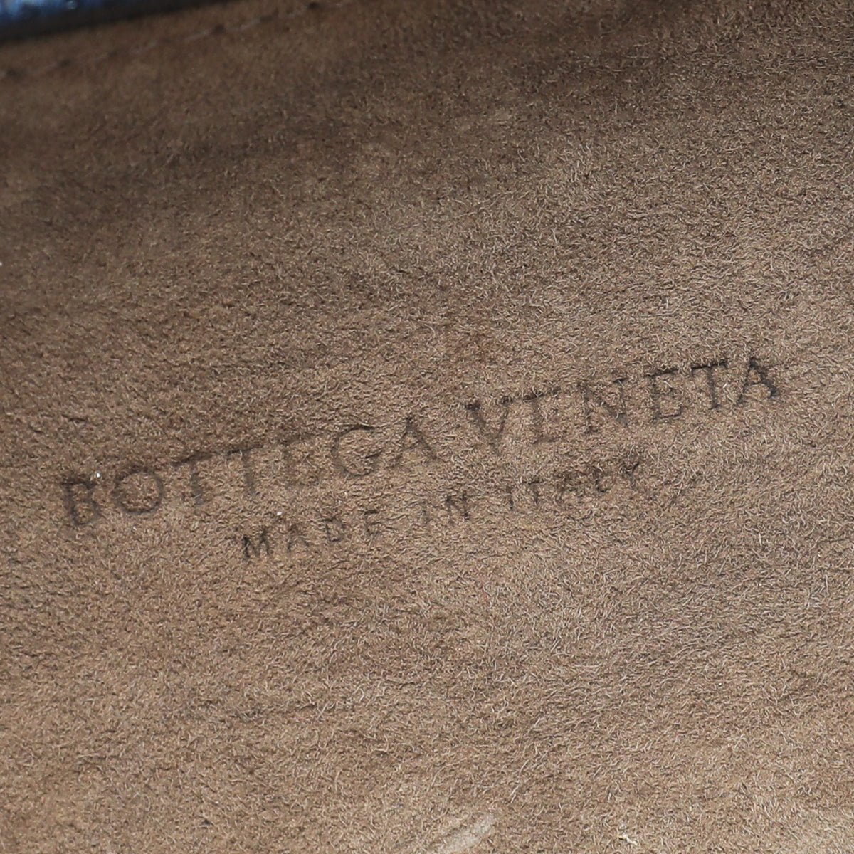 Bottega Veneta - Bottega Veneta Blue Lizard Ruffled Tie Knot Clutch | The Closet