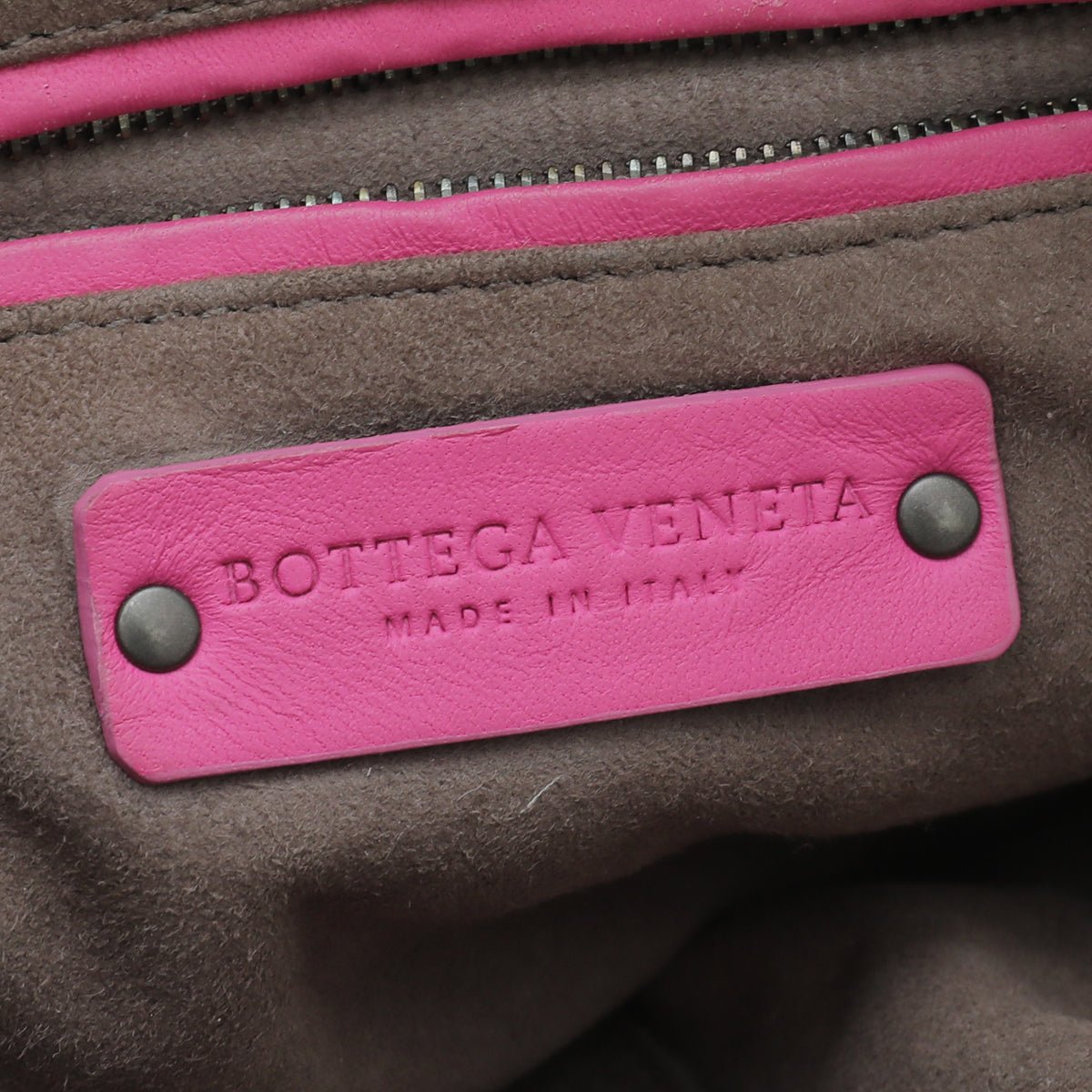 Bottega Veneta - Bottega Veneta Fuchsia Intrecciato Crossbody Bag | The Closet