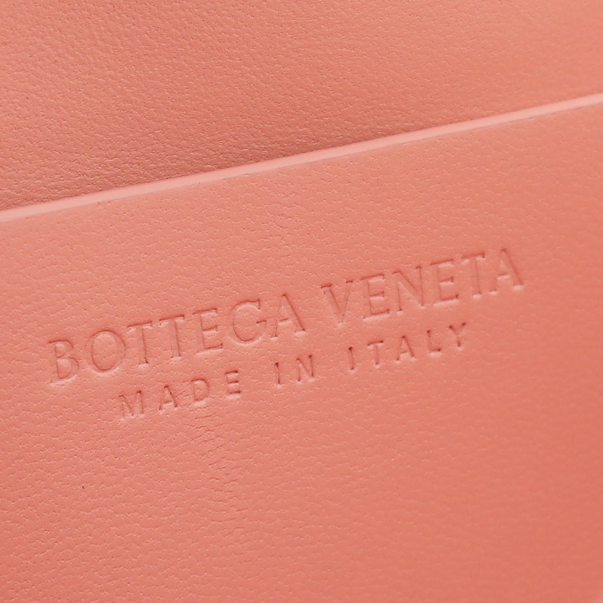 Bottega Veneta Peach Beak Feather Bag – THE CLOSET