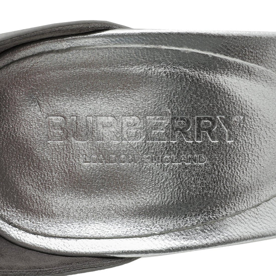 Burberry - Burberry Bicolor Hove Thong Split-Toe Sandals 38 | The Closet