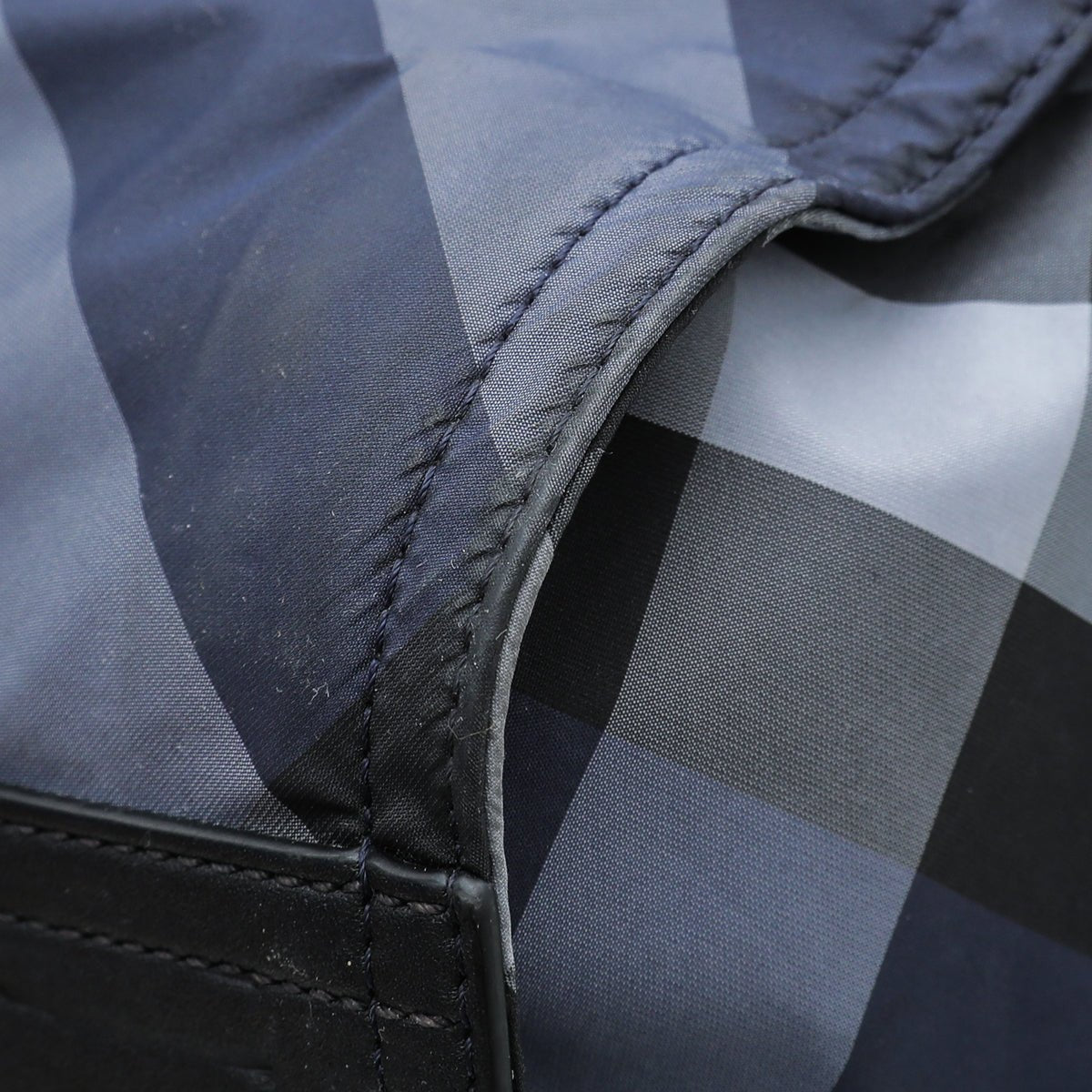 Burberry Bicolor Nova Check Buckleigh Packable Tote Bag-Burberry-THE CLOSET