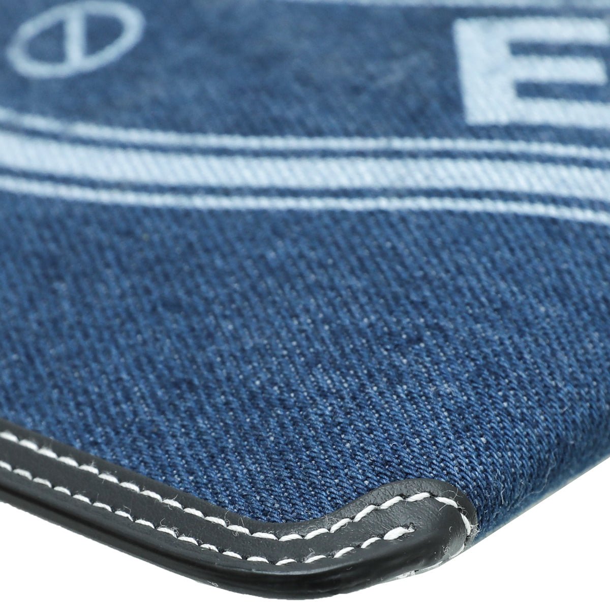 Burberry Bicolor Phyllis Pouch-Burberry-THE CLOSET